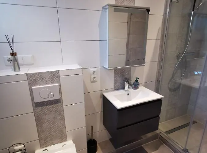 Tiny Mit Panoramaterrasse - Ausblick Ins Gruene Inklusive Appartement *